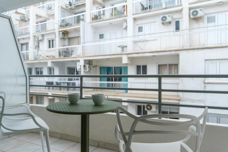 Larnaca Bay Suites - image 6