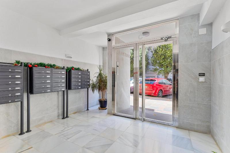 Beautiful 2 bedroom apartment in Los Boliches - image 17