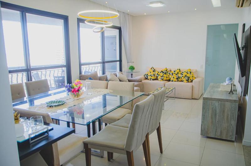Apartamento c Varanda Ar Piscina Sauna e Hidro - image 39