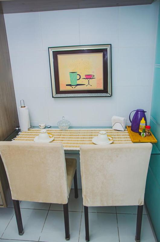 Apartamento c Varanda Ar Piscina Sauna e Hidro - image 26