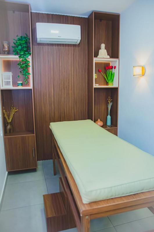 Apartamento c Varanda Ar Piscina Sauna e Hidro - image 17