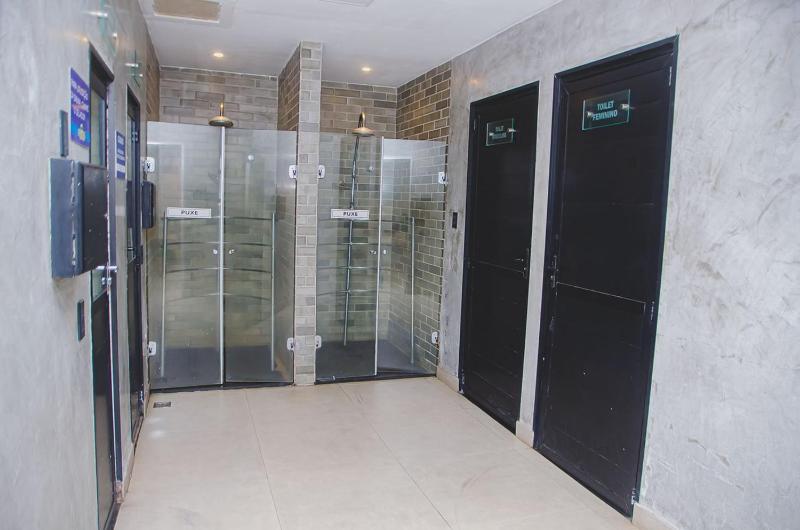 Apartamento c Varanda Ar Piscina Sauna e Hidro - image 13