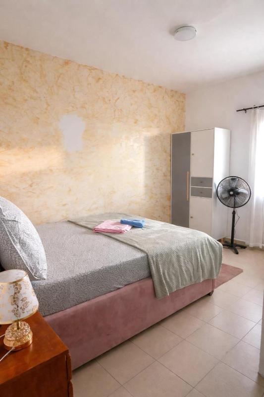 Makepe Villa via Carrefour Patrick Mboma - image 9