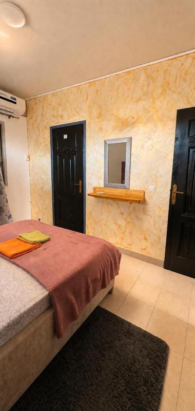 Makepe Villa via Carrefour Patrick Mboma - image 7