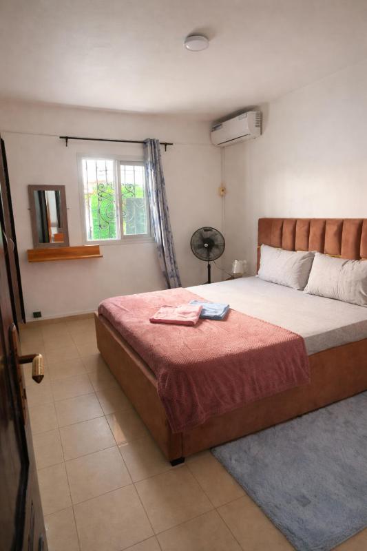 Makepe Villa via Carrefour Patrick Mboma - image 1