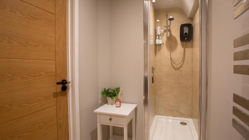 Sandford House - image 11