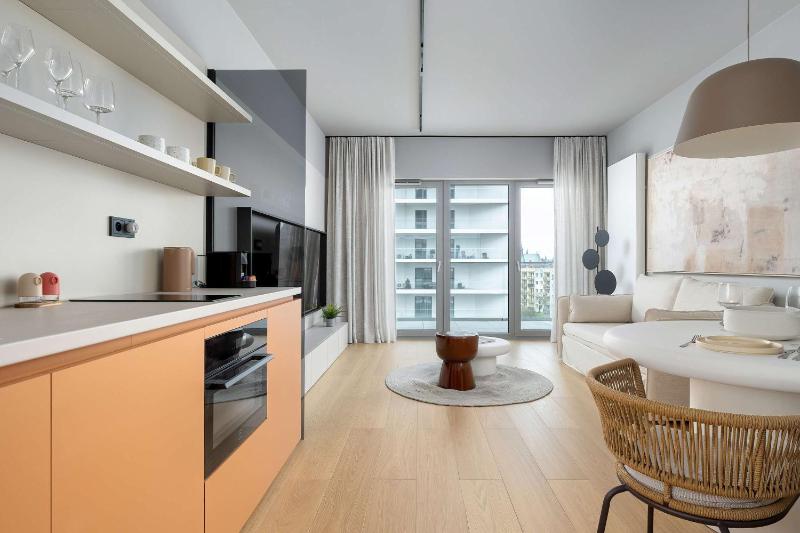 Nowoczesny Apartament typu Studio z Dostępem do Strefy Rozrywki i Relaksu by Noclegi Renters - image 9