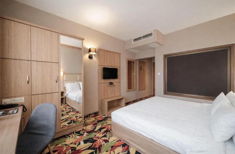 Radisson Hotel Plovdiv - image 43