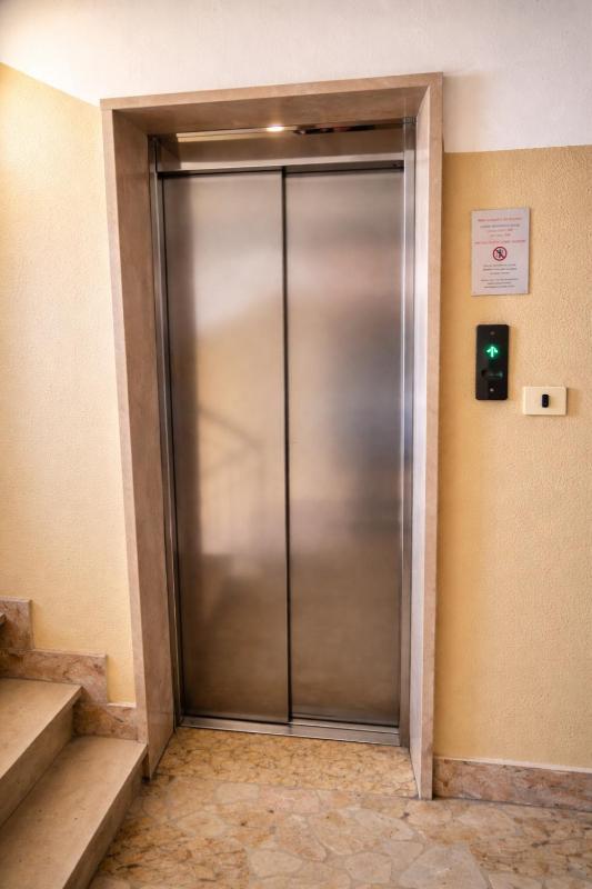 MARCO POLO APARTMENT - San Zeno - image 8