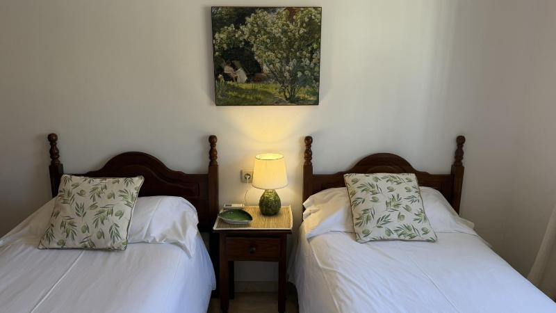 Nerja Paradise Rentals - Villa Las Dalias - image 10