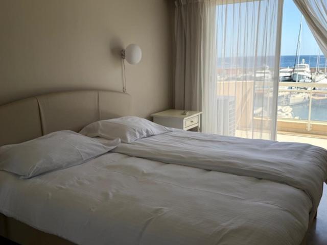 Riviera Beach Hotel - image 41