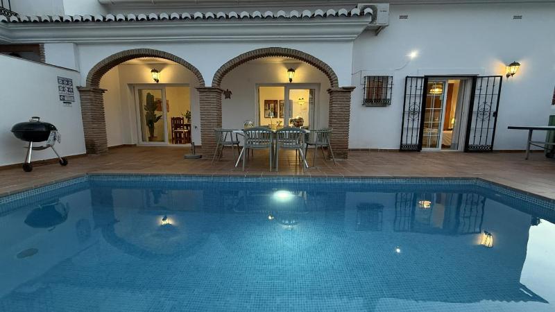 Nerja Paradise Rentals - Villa Las Dalias - image 23