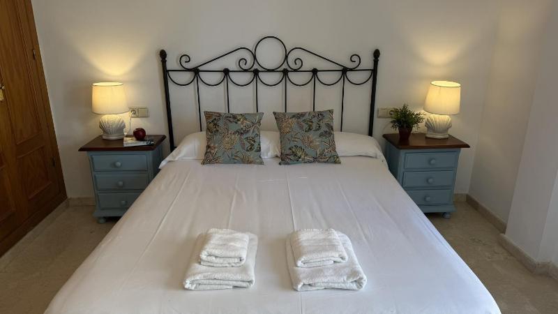 Nerja Paradise Rentals - Villa Las Dalias - image 27