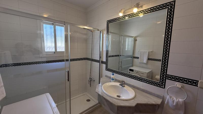 Nerja Paradise Rentals - Villa Las Dalias - image 15