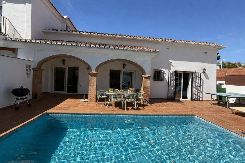 Nerja Paradise Rentals - Villa Las Dalias - image 20