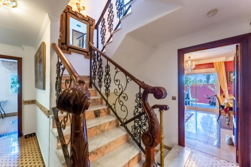 Majestic Villa by the Beach Heated Private Pool & Jacuzzi - image 27