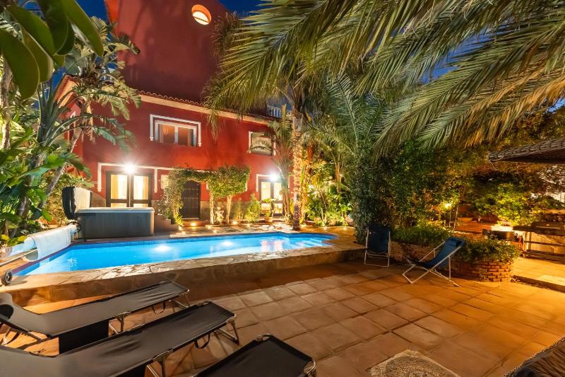Majestic Villa by the Beach Heated Private Pool & Jacuzzi - image 41