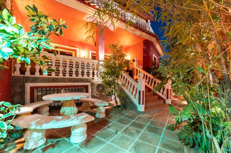 Majestic Villa by the Beach Heated Private Pool & Jacuzzi - image 38