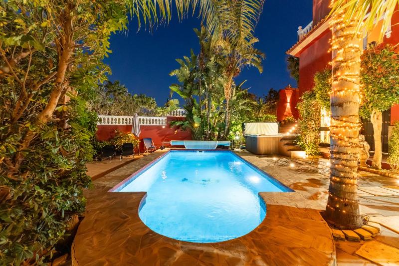 Majestic Villa by the Beach Heated Private Pool & Jacuzzi - image 43