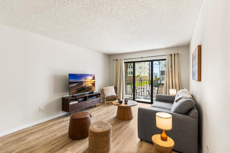 One Bedroom 1 1/2 Bath Madeira Place #211 - image 22