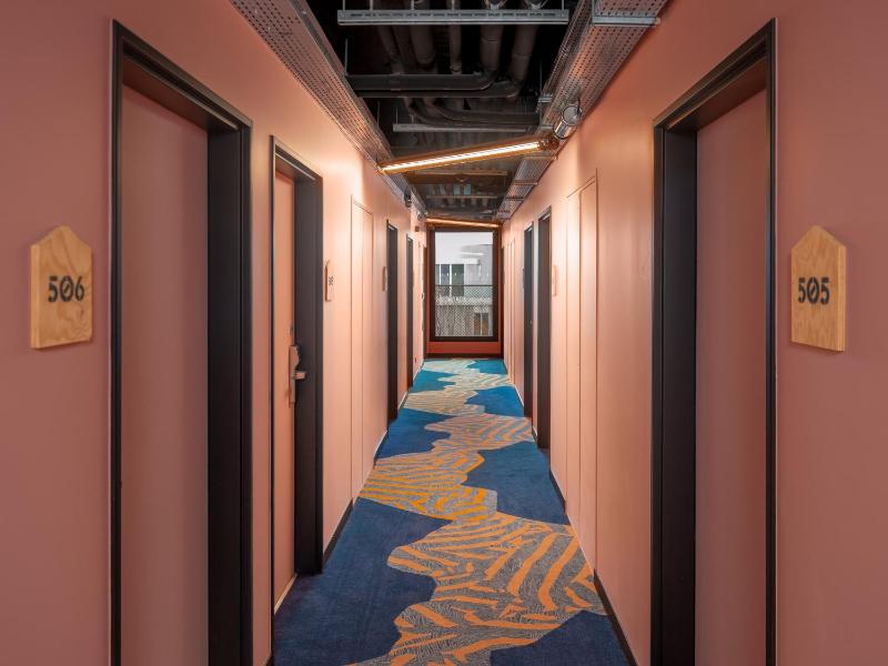 Eklo Hotels Nantes Centre - Île de Nantes - image 26