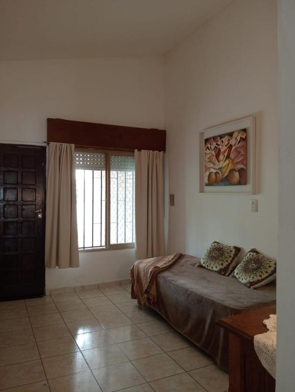 Casa con pileta privada en Villa Corlas Paz - Cerca del lago - image 8