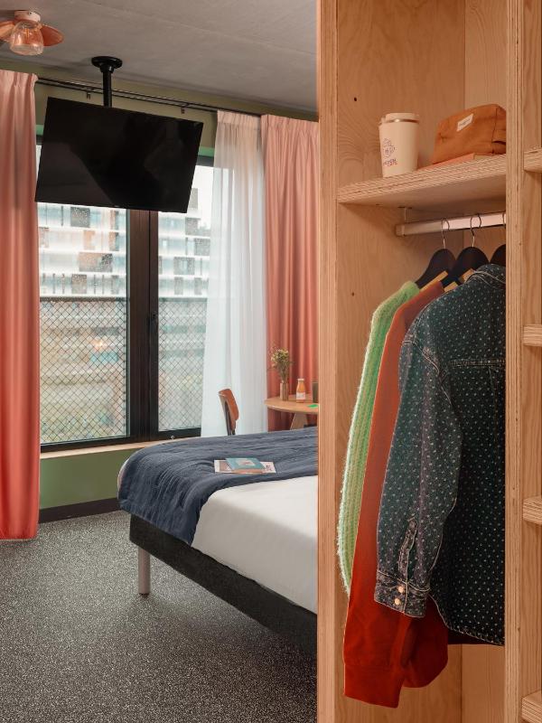 Eklo Hotels Nantes Centre - Île de Nantes - image 13