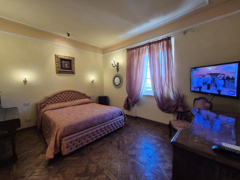 Prestigioso attico con terrazza vista mare a Viareggio - image 12