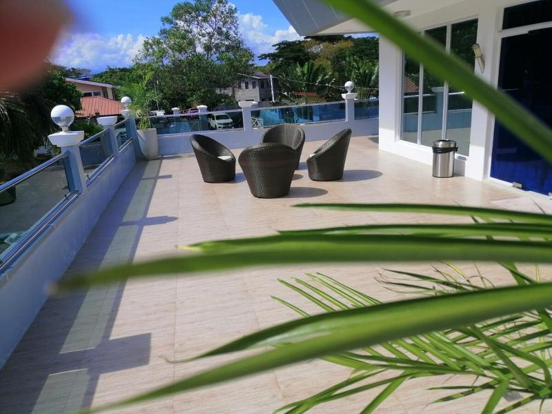 private villa with private pool - image 12