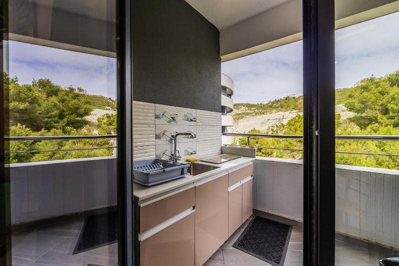 Hill Side Suite 5 by Premium Selection - image 5