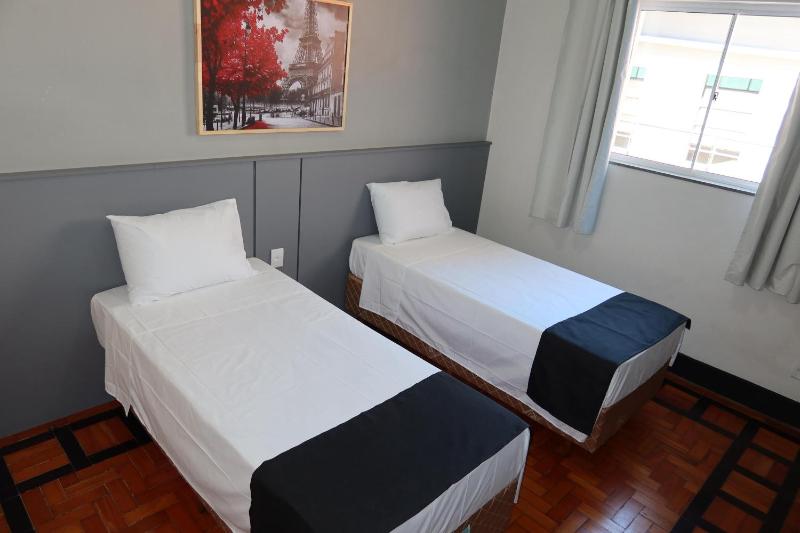 B Hotel 888 hotéis - Próximo a Rodoviária e Praça Sete - image 41