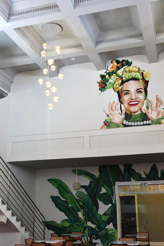 B Hotel 888 hotéis - Próximo a Rodoviária e Praça Sete - image 35