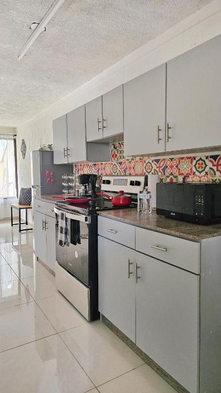 House with 3 Bedrooms 5 minutes from everything in San Salvador - image 14