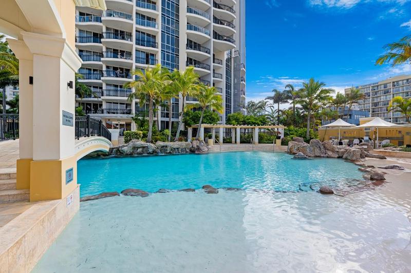 Family Escape Chevron | Pools Beach Central - image 13