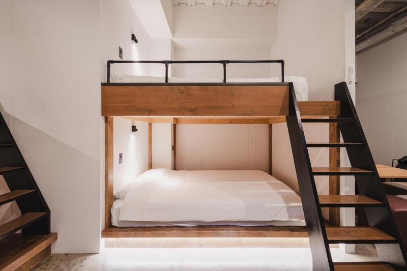 THE NINE STATES HOTEL Fukuoka Tenjin West - image 3
