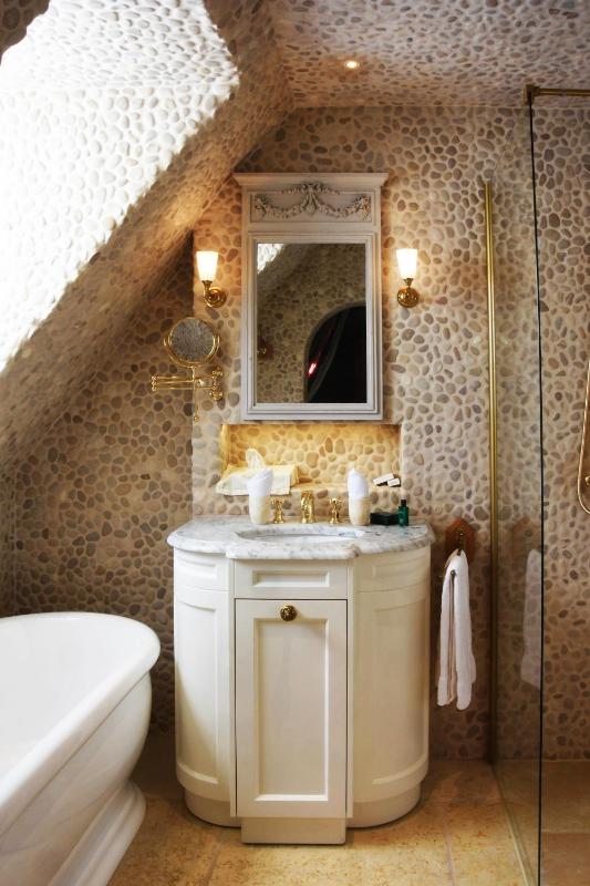 Junior Suite image 2