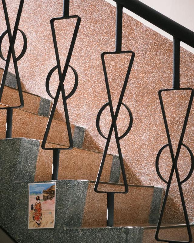 A moment between stay - image 12