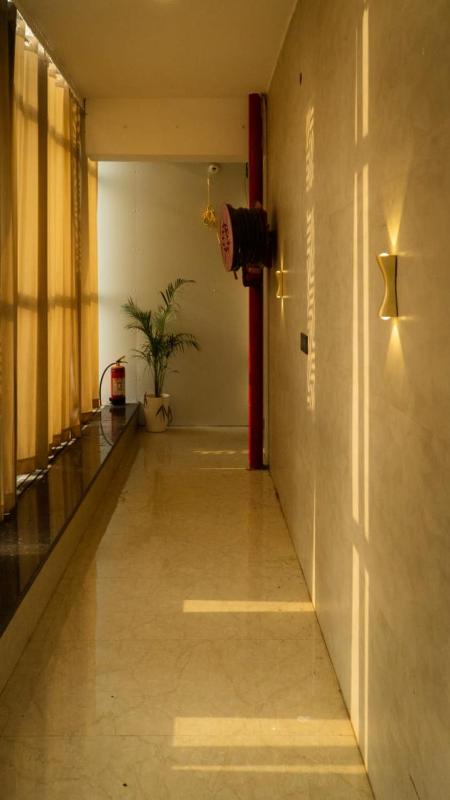 Hotel Sachkhand Grand Agra India - image 2