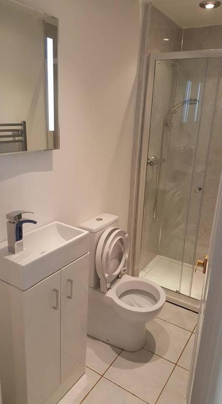 Double or Twin Room with Shower image 4