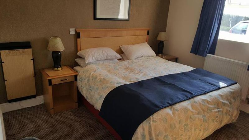 Double or Twin Room with Shower image 3