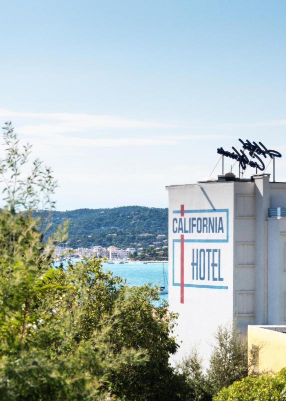 Hôtel California - image 26