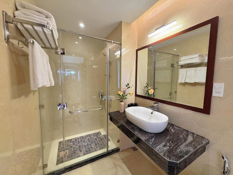 Ruby hotel Tuần Châu - image 7