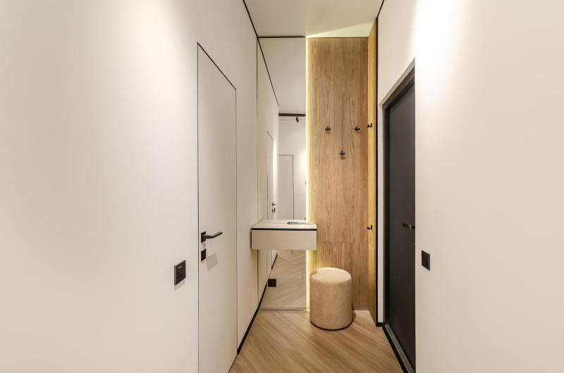 2-76a Pechersk Plaza Boichuka 17 Kyiv centre stunning city view 15 kW backup power Petrovdom Apartment - image 14