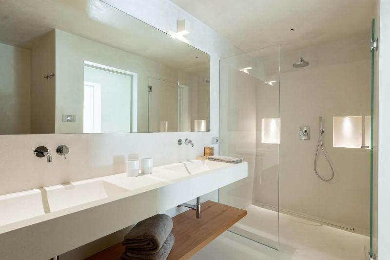 La Rocca Villa By Boutique - image 33