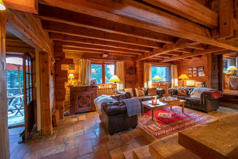 Chalet Tre la Vieux for 14 + Garden - image 22