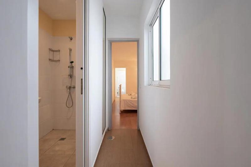 Amplio Apartamento en el centro - image 11