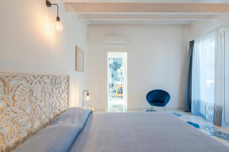 Boutique Apartment - Blue Sea - image 10