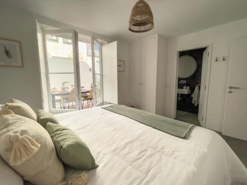 Jasmine House - image 2