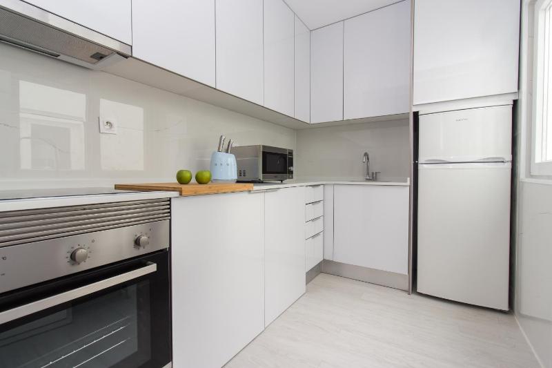 Beach And Mountain Apartment - image 26