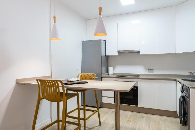 1 Bedroom Apt 85 Mts To Beach - image 6